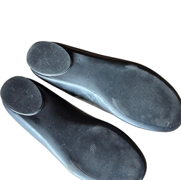 Vionic Black Women's Shoes 10 - Picture 7 of 7